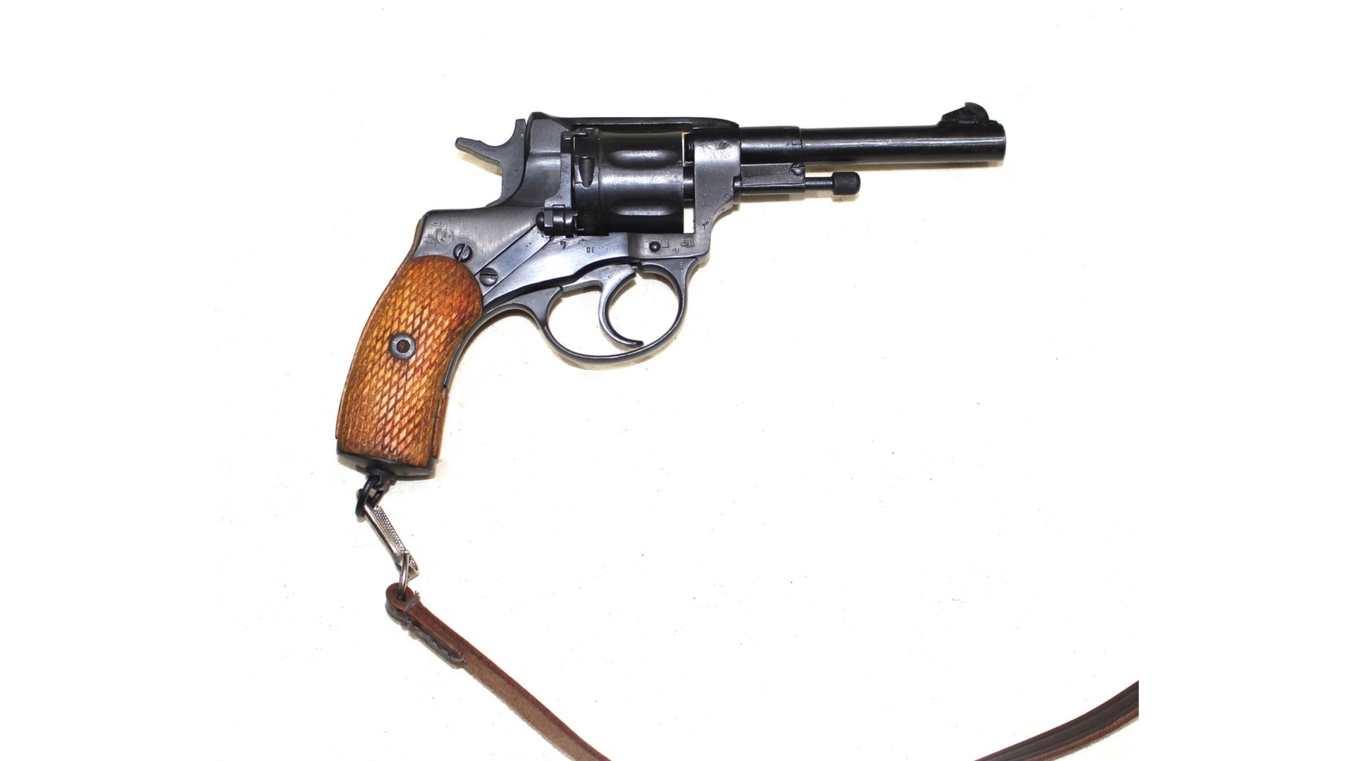 Immaculate 1932 Dated Russian Nagant Revolver w/ Holster & Lanyard – SN 485  - UK DEAC - MJL Militaria