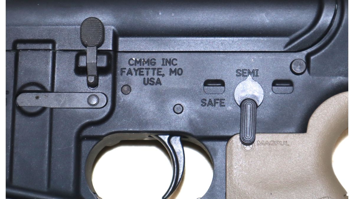 Excellent Condition US CMMG Production AR-15 MK-4 M4 Carbine - SN 213 - Image 8