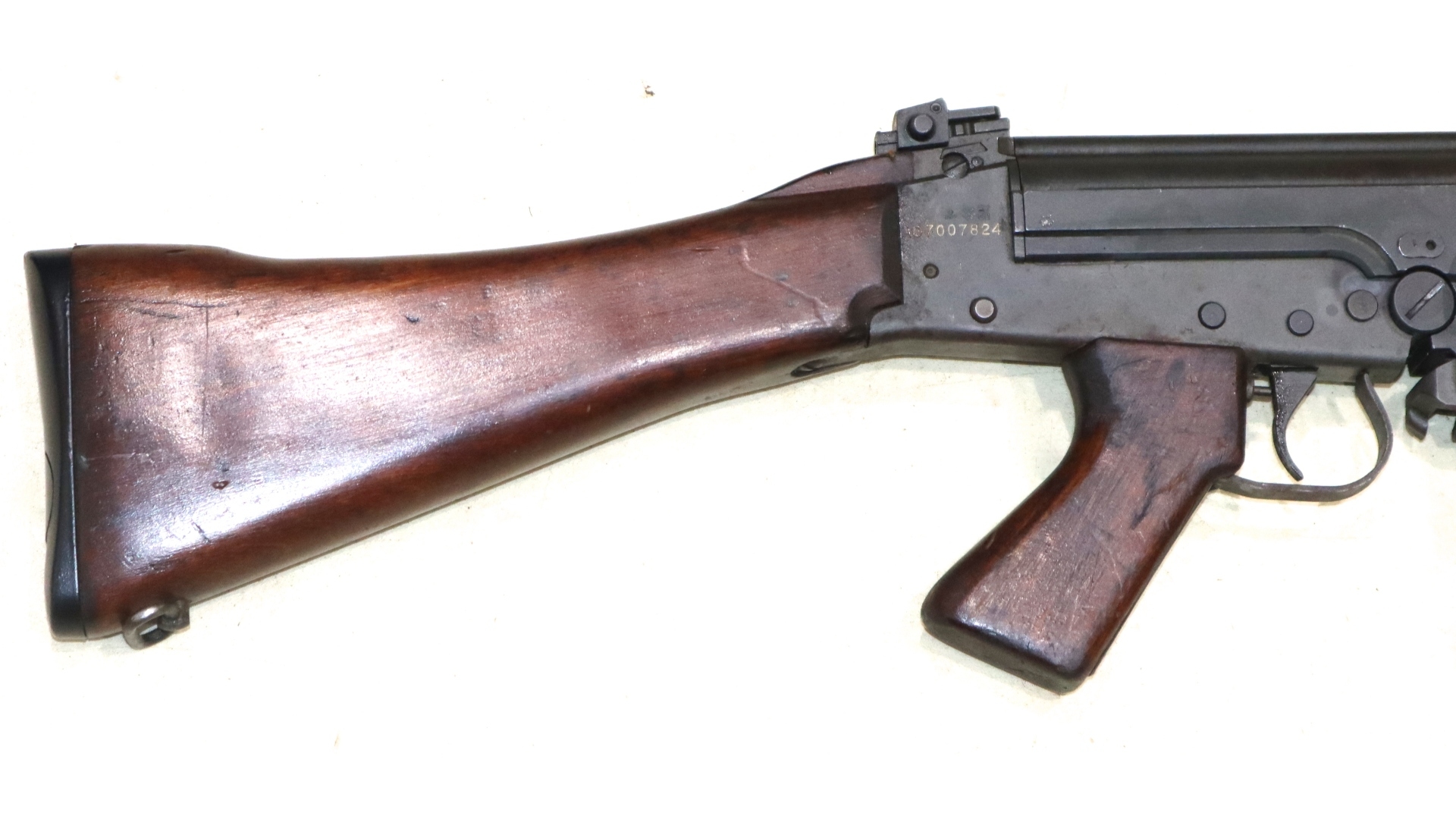 Superb Condition British L1A1 SLR With Wooden Furniture – SN 824 - Image 10
